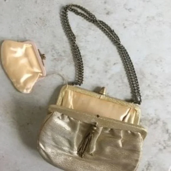 Vintage 1950's gold sparkle purse chain strap & tassel mini coin purse - Picture 2 of 11